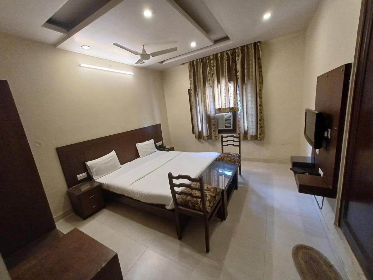 Hotel Raghav Palace 1 Km Jaipur Junction & Bus Stand Sindhi Camp Екстер'єр фото